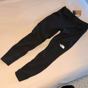 The North Face Warm weather leggings w/flash dry technology. Smoke&pet-free home